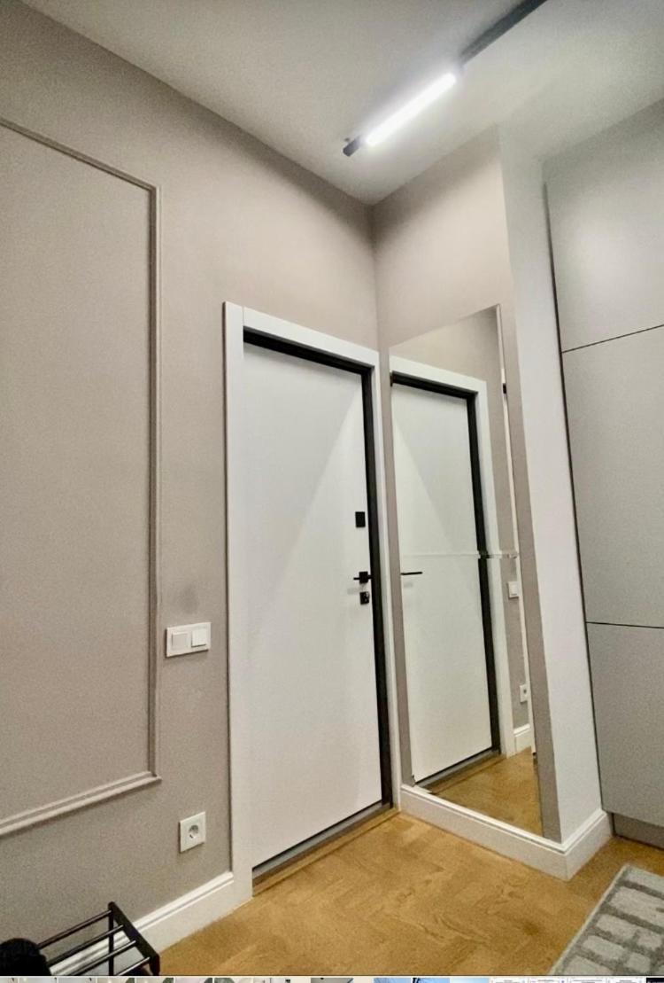 Favorit Apartments 2 Кім Безкоштовна Парковка Центр З Балконом Не Далеко Від Ж Д Вокзалу Звітні Документи Liov Exterior foto