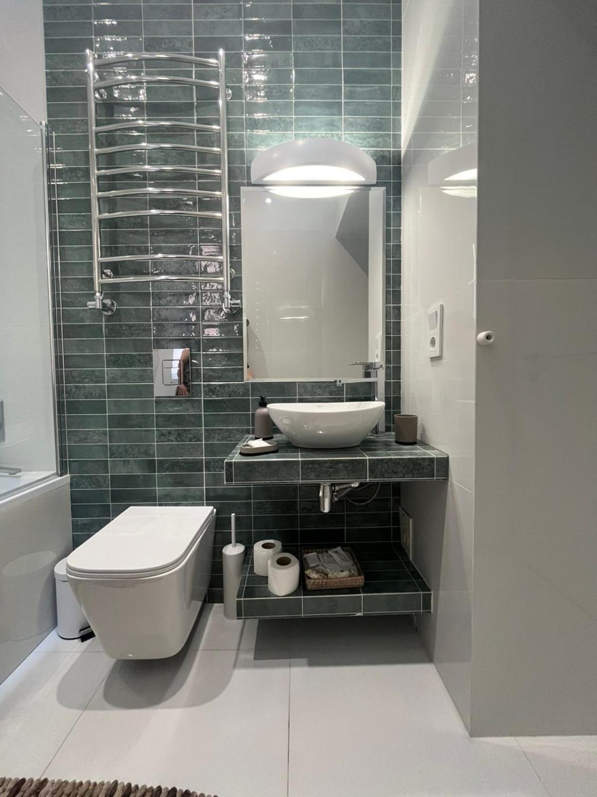 Favorit Apartments 2 Кім Безкоштовна Парковка Центр З Балконом Не Далеко Від Ж Д Вокзалу Звітні Документи Liov Exterior foto