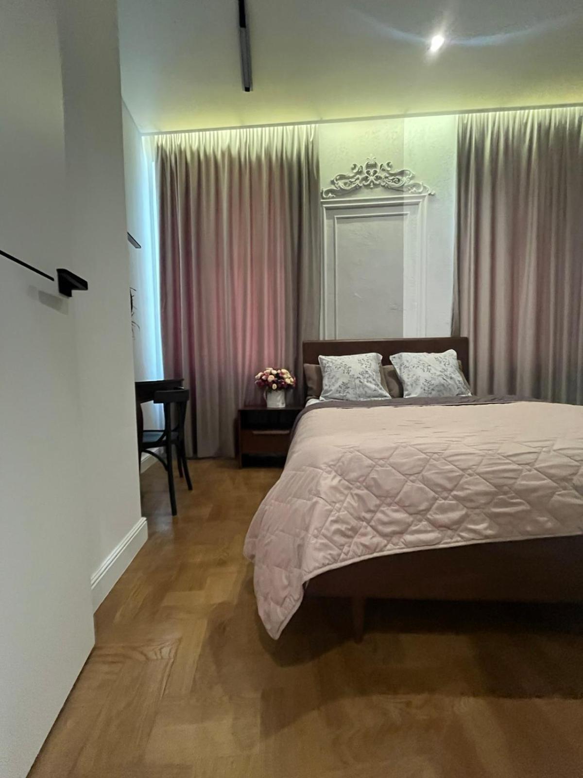 Favorit Apartments 2 Кім Безкоштовна Парковка Центр З Балконом Не Далеко Від Ж Д Вокзалу Звітні Документи Liov Exterior foto