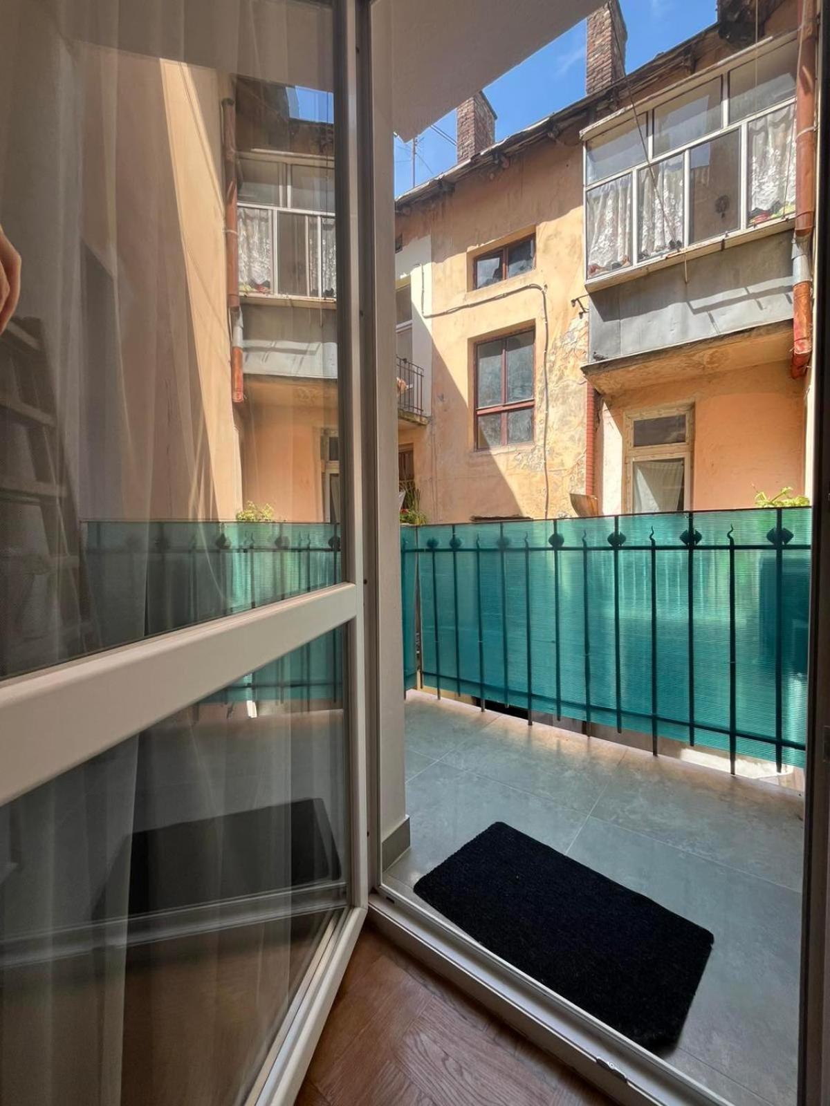 Favorit Apartments 2 Кім Безкоштовна Парковка Центр З Балконом Не Далеко Від Ж Д Вокзалу Звітні Документи Liov Exterior foto